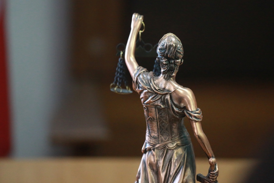 Татарстанец пришел в суд с наркотиками в кармане