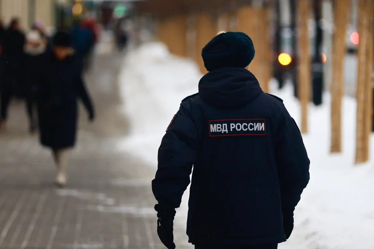 В Татарстане задержали полицейского по делу о сбыте наркотиков