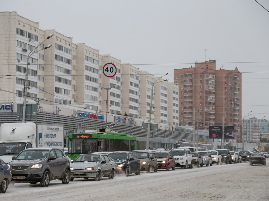 В Казани из-за снега за сутки произошло 39 ДТП