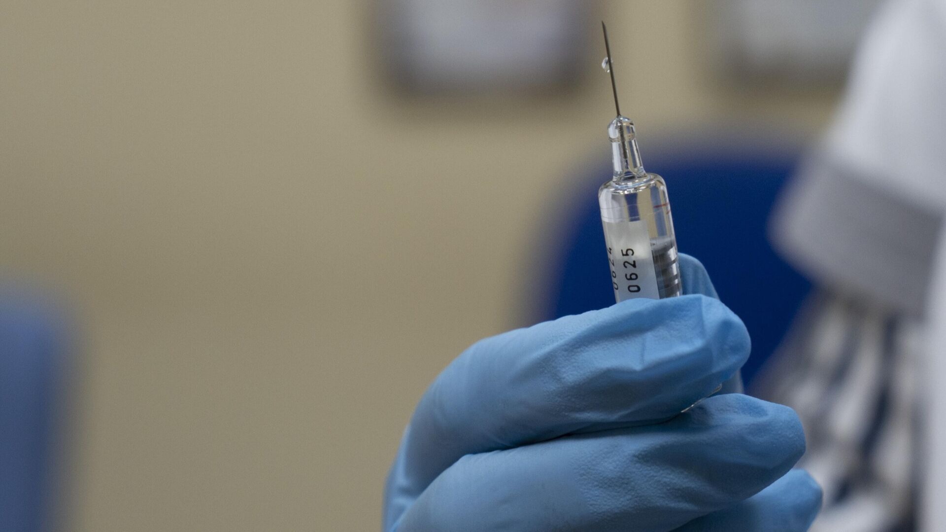 Вакцину от колоректального рака планируют начать применять в России с 2025 года