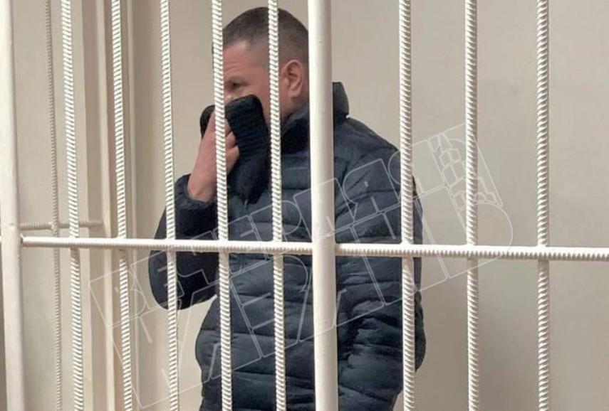 По делу о взятке главе Камских Полян отправили под домашний арест Дениса Леушина