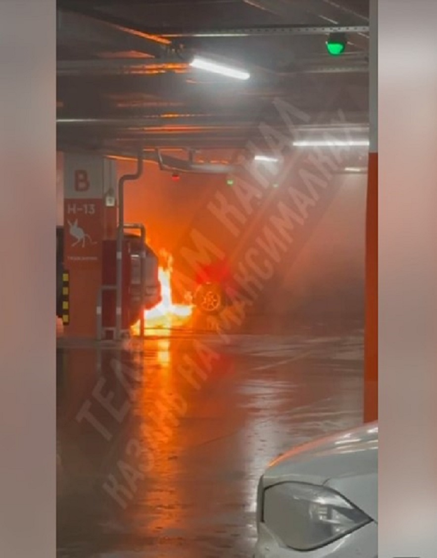 Пострадавших при пожаре на подземной парковке ТЦ KazanMall нет