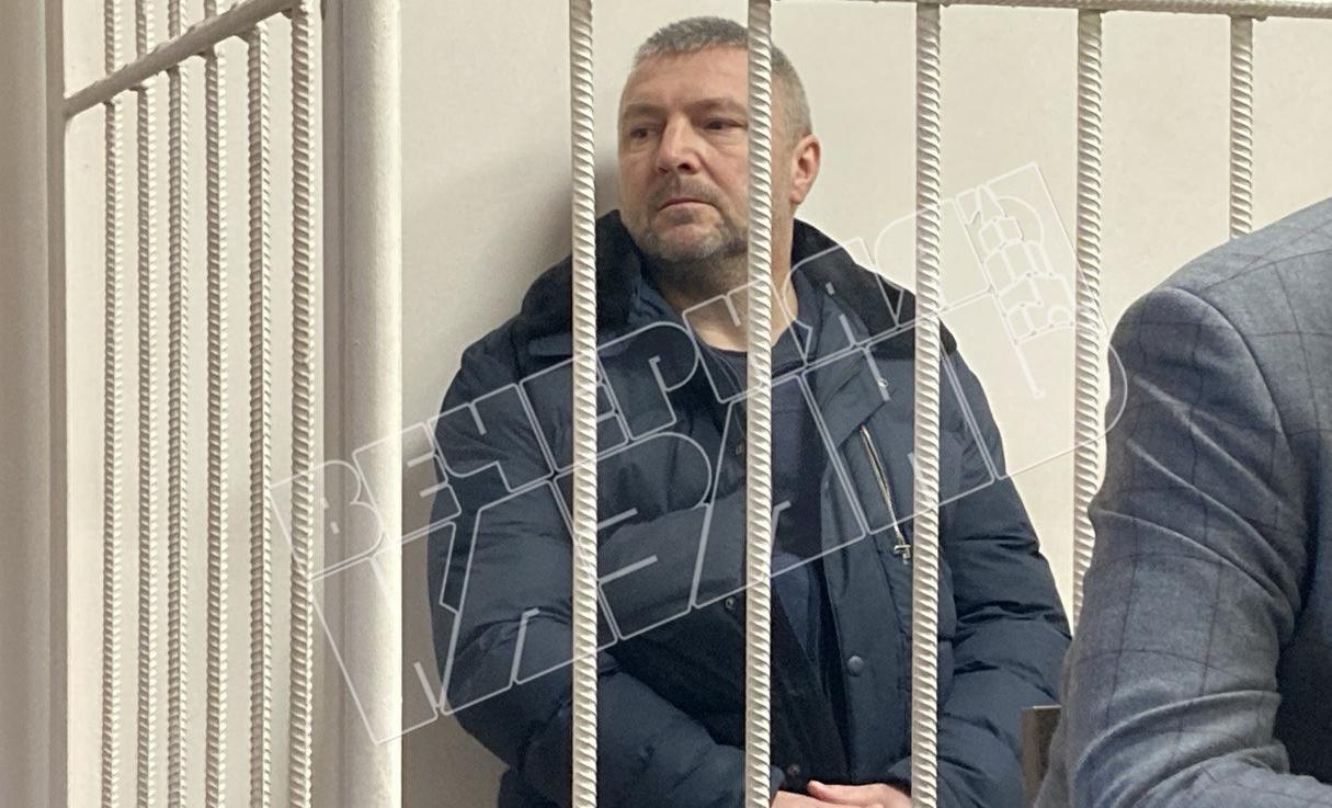 Главу Камских Полян Рината Салахутдинова отправили под домашний арест