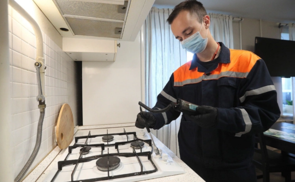 МЧС предупредило о смертельной опасности желтого пламени газа