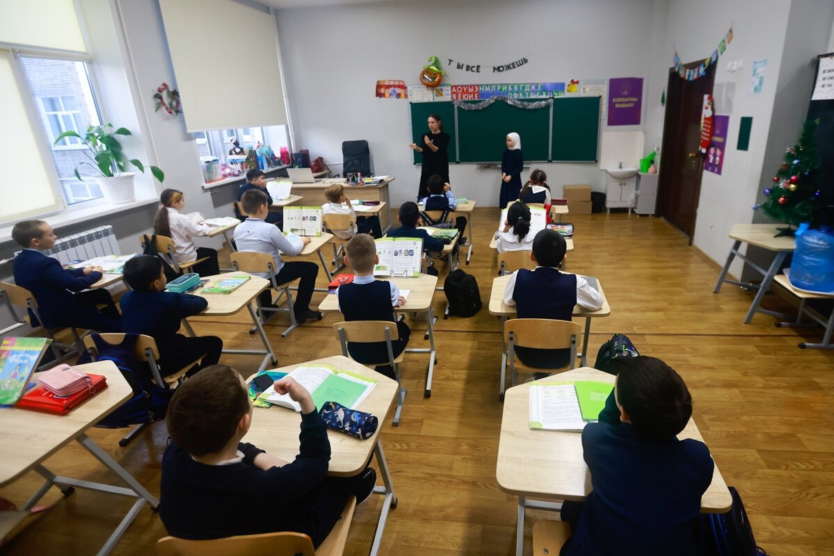 Для российских школьников готовят оценки за поведение