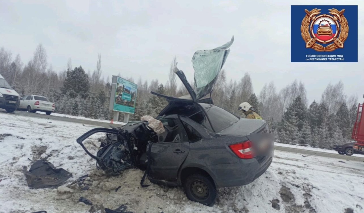 Водитель в Татарстане устроил смертельное ДТП, потеряв управление при обгоне
