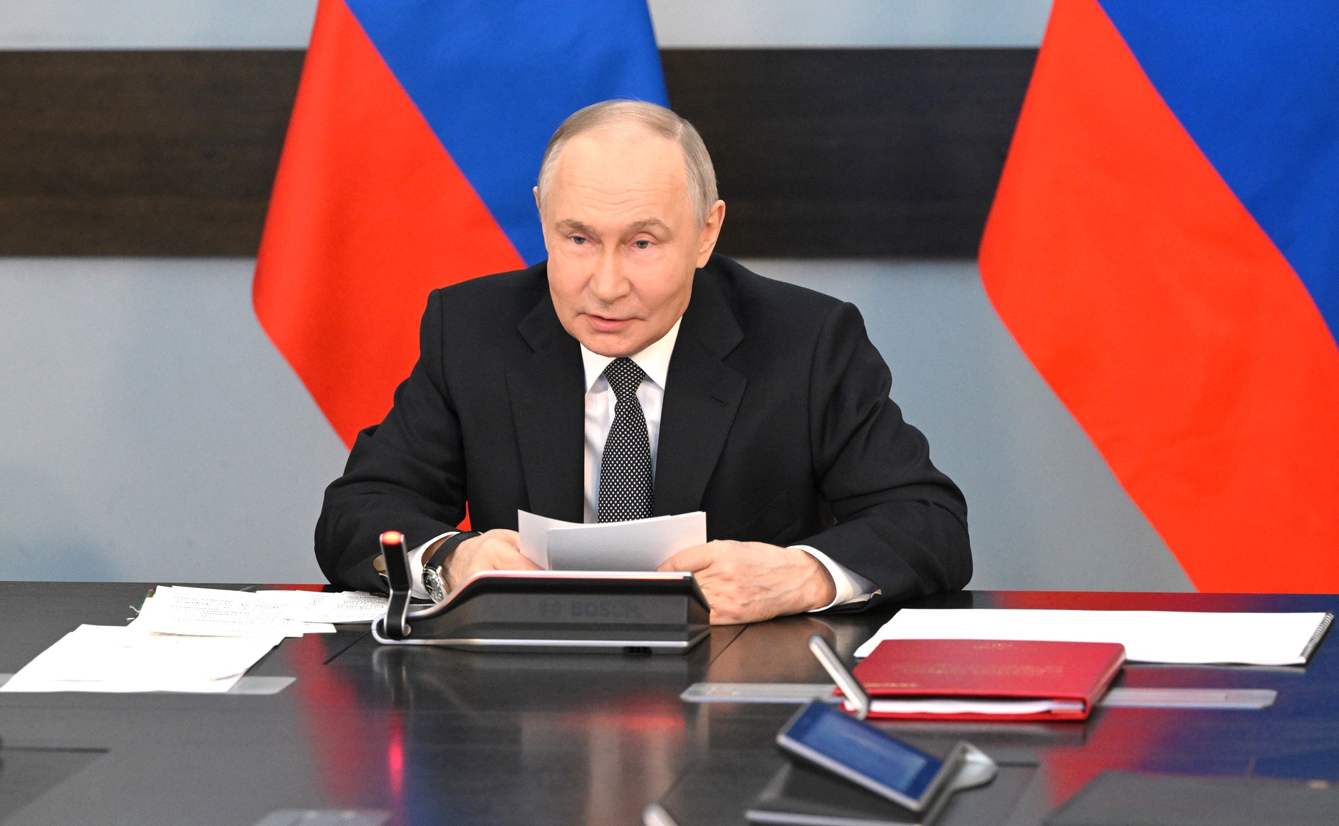 Путин заявил, что долю современного ядерного оружия нужно держать на 100% уровне