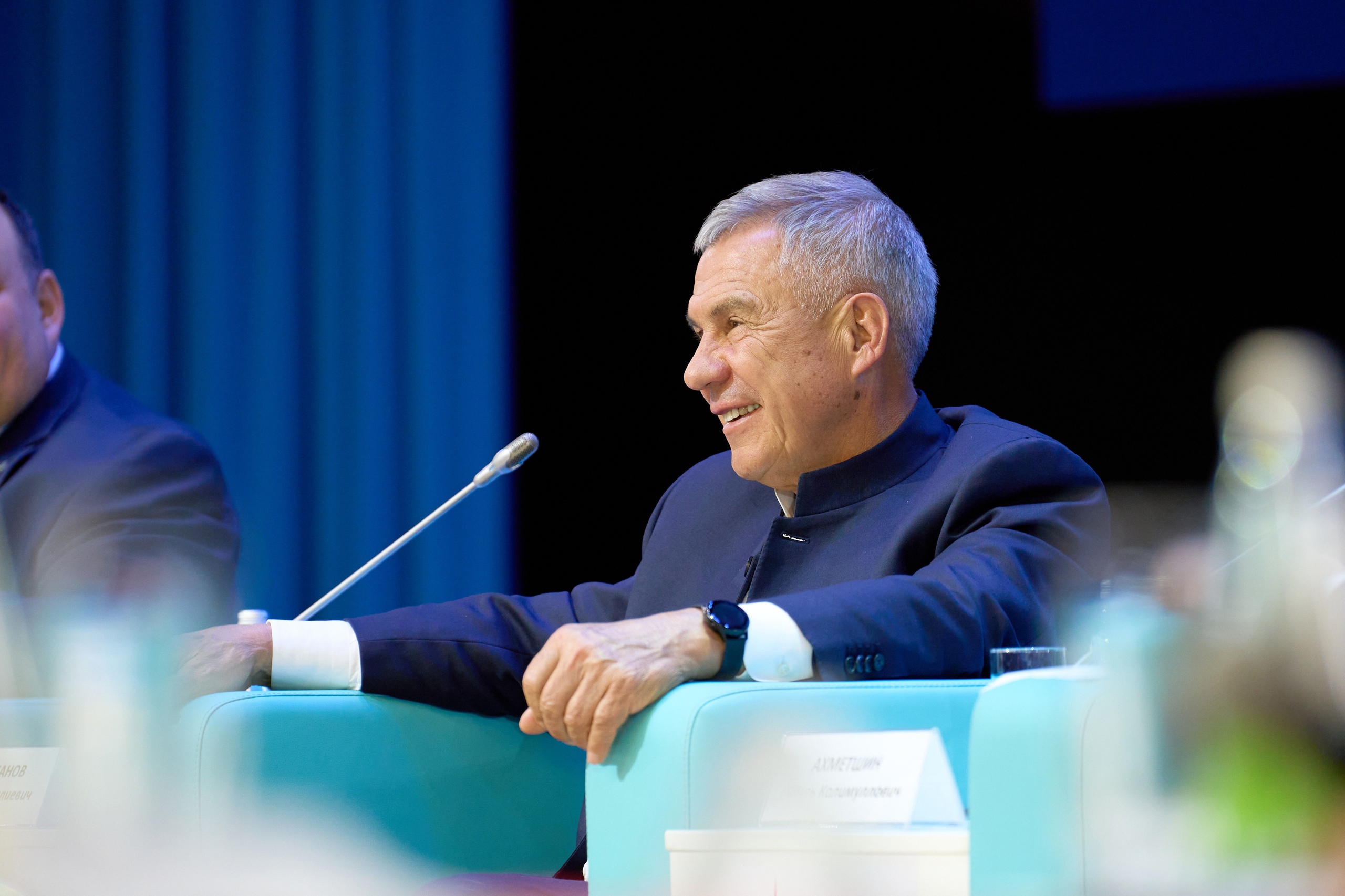 Рустам Минниханов посетил молодежный форум «Мост Москва — Татарстан»