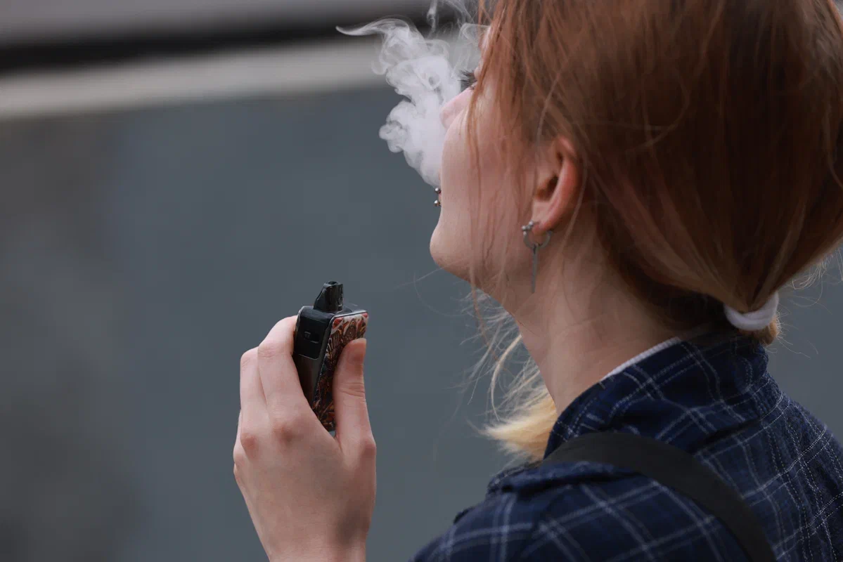 Онколог заявил, что «попкорновая болезнь» у вейперов развивается за три месяца
