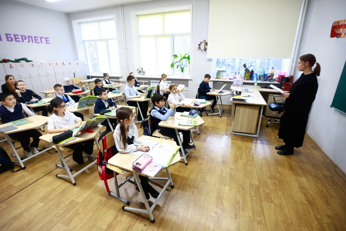 Нагрузка на учителей в Татарстане достигает двух ставок из-за дефицита кадров