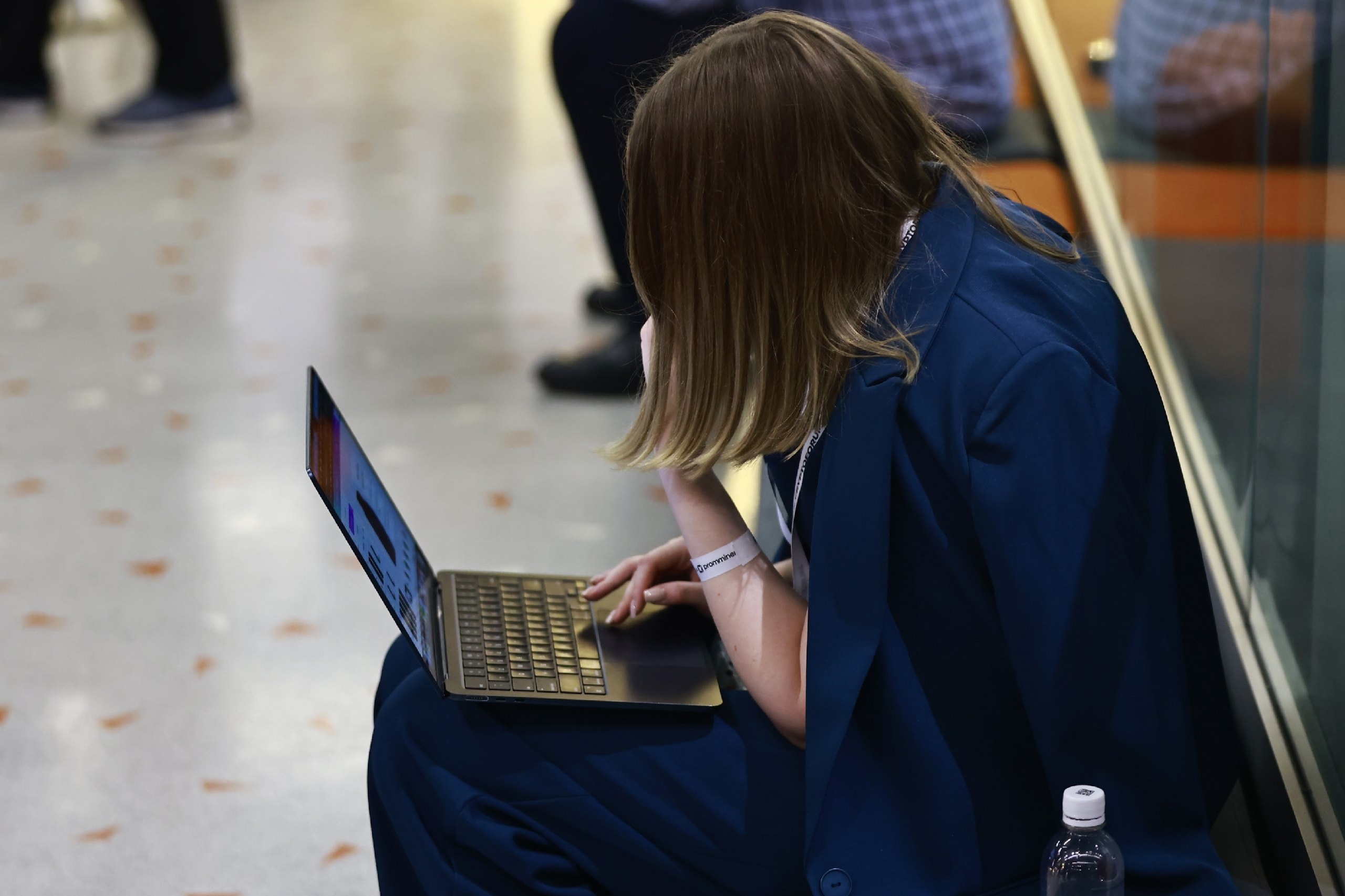 В ВТБ объяснили, как случайные люди становятся дропперами мошенников