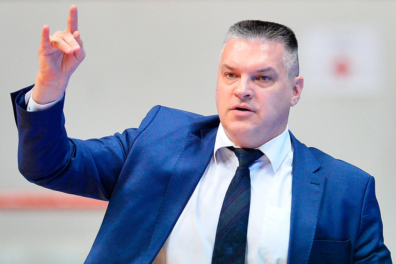 Евгений Пашутин продолжит работать в «Парме»