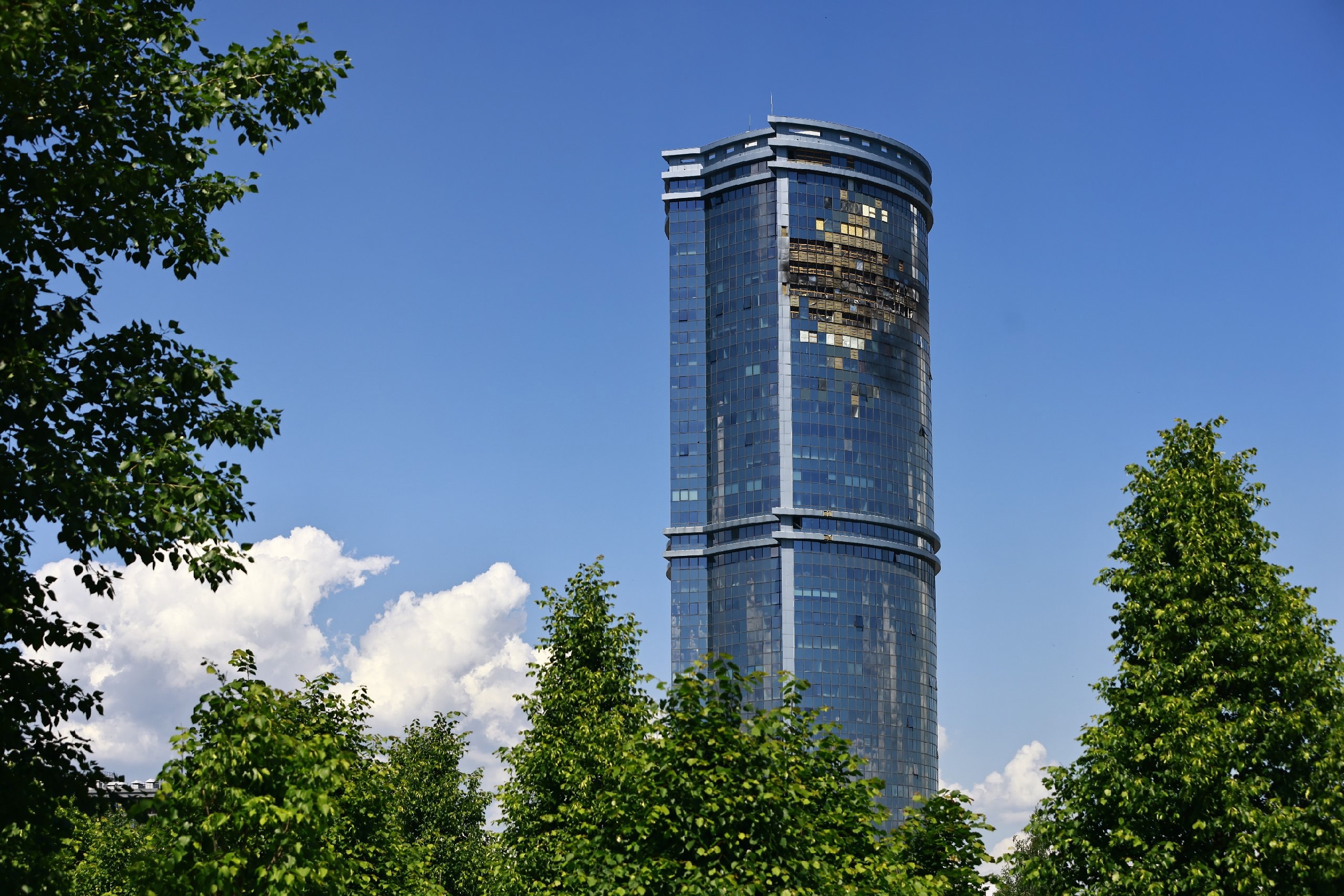 Жители атакованного БПЛА казанского ЖК ждут ремонта