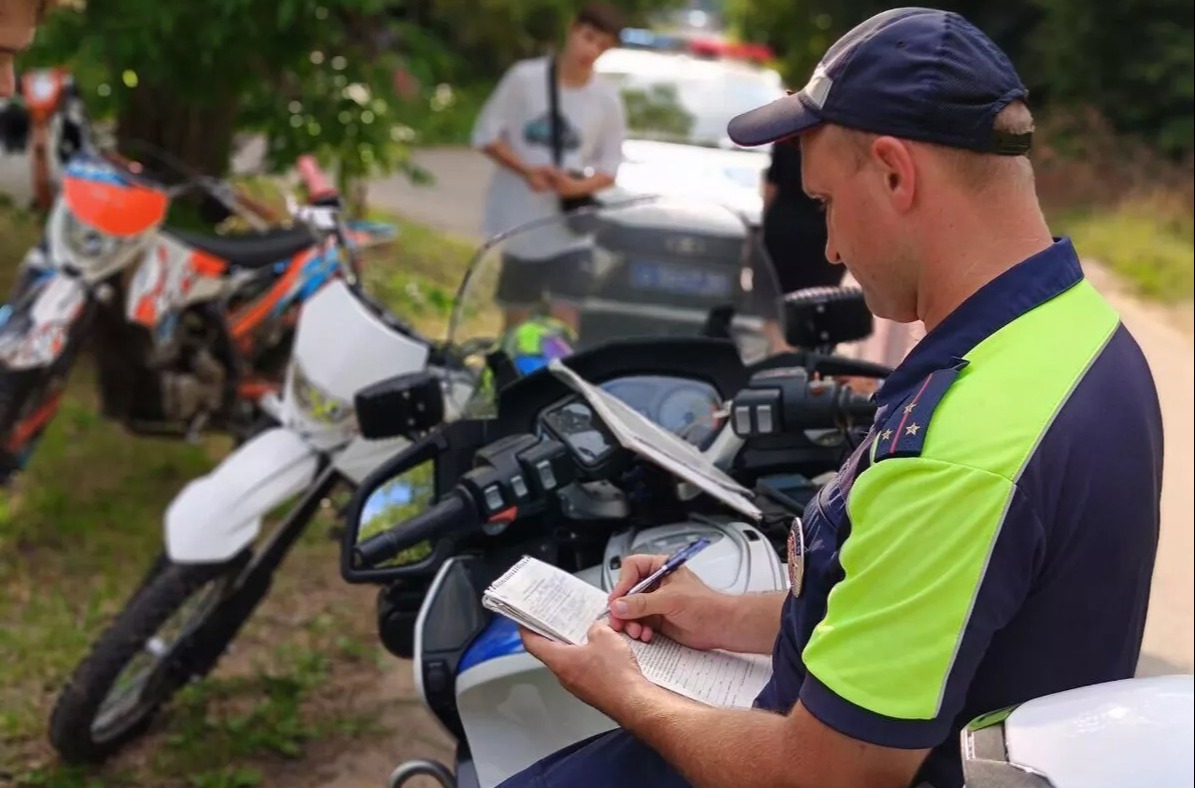Татарстанцам напомнили об опасности покупки детям питбайков