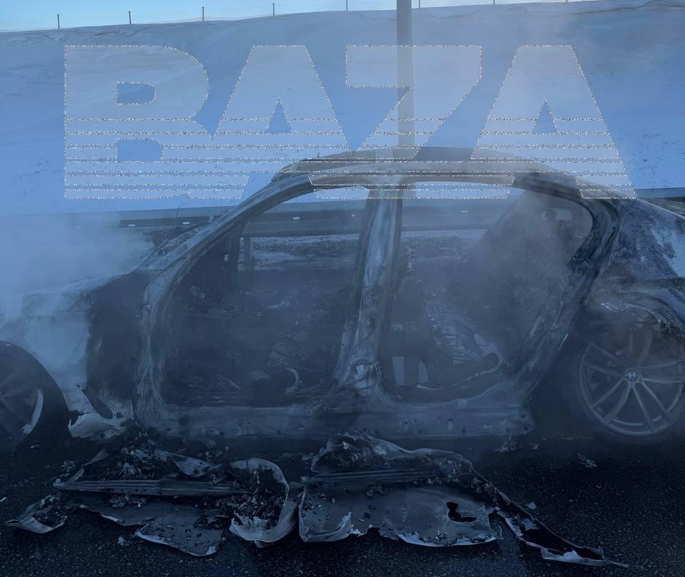 «БМВ» в Казани загорелась во время движения из-за дефектного радиатора