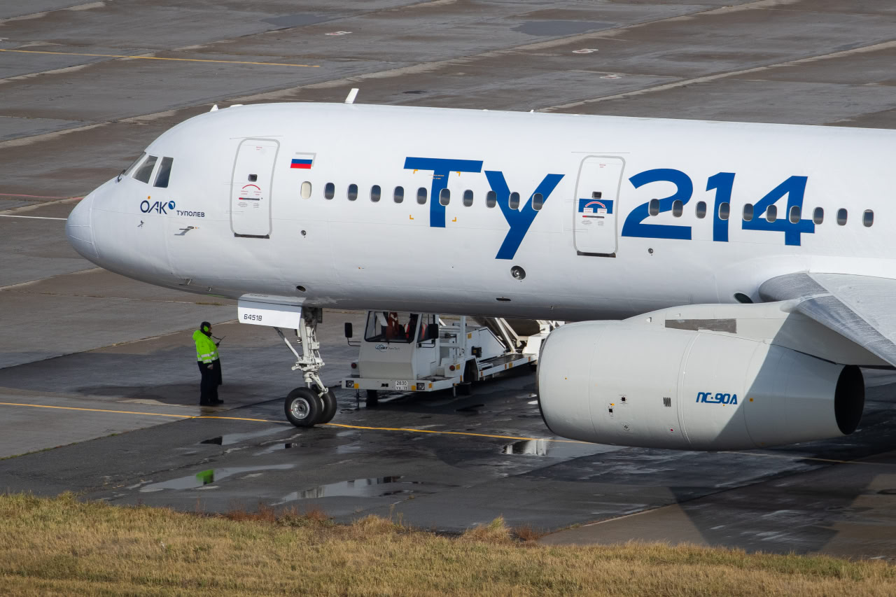 Мантуров пообещал нарастить производство Ту-214 до 20 штук к 2027-2028 годам