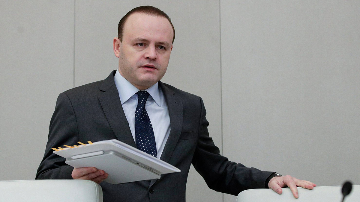 Вице-спикер Госдумы Даванков призвал отменить домашние задания из-за ИИ