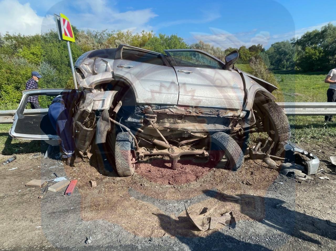 В Татарстане водитель Chevrolet въехал в грузовик и погиб