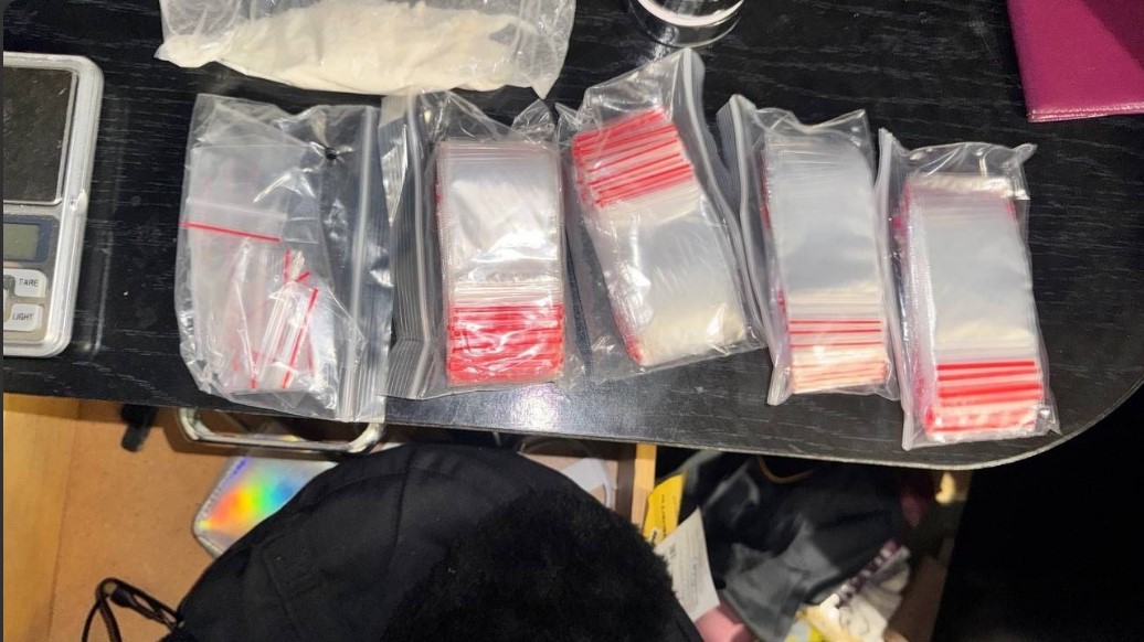 На автодороге в Нижнекамске задержали неадекватного парня с наркотиками