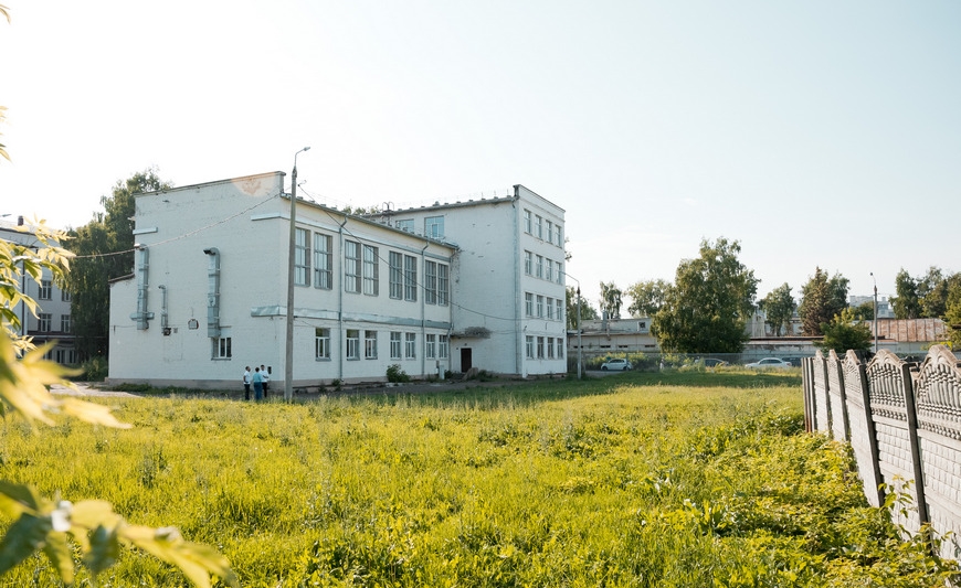 В казанской школе №81 построят спортплощадку, доступную и для местных жителей