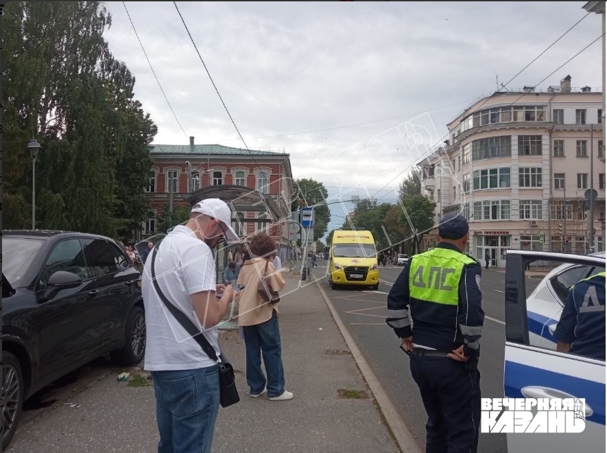 Водители и очевидцы рассказали подробности аварии на Горького в Казани