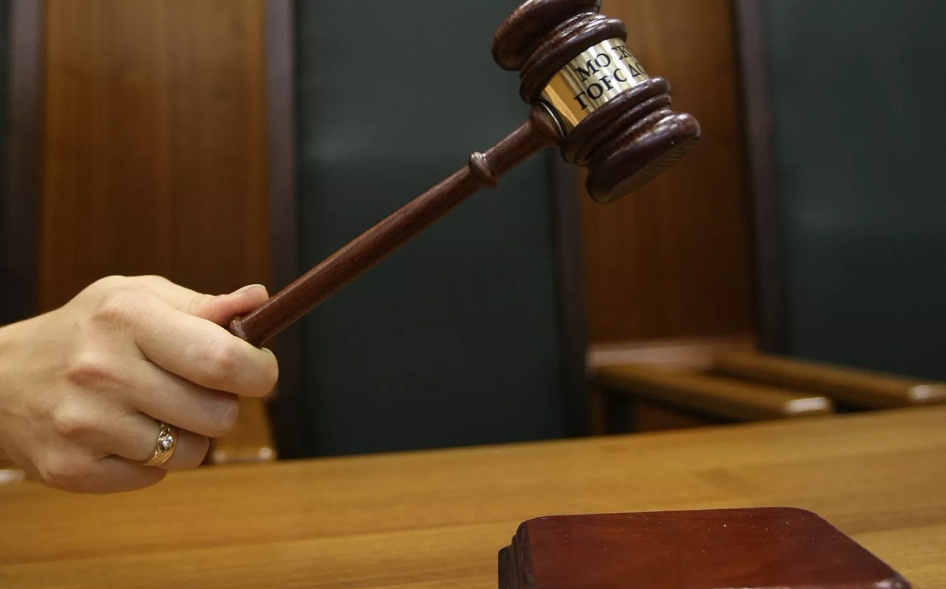 Директор детского центра в Казани пыталась дать взятку за поступление сына в КФУ