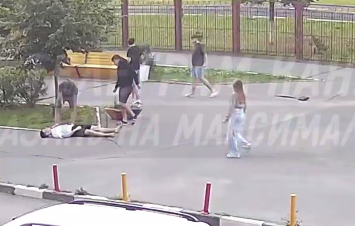 Во дворе казанского ЖК несколько парней избили другого до потери сознания