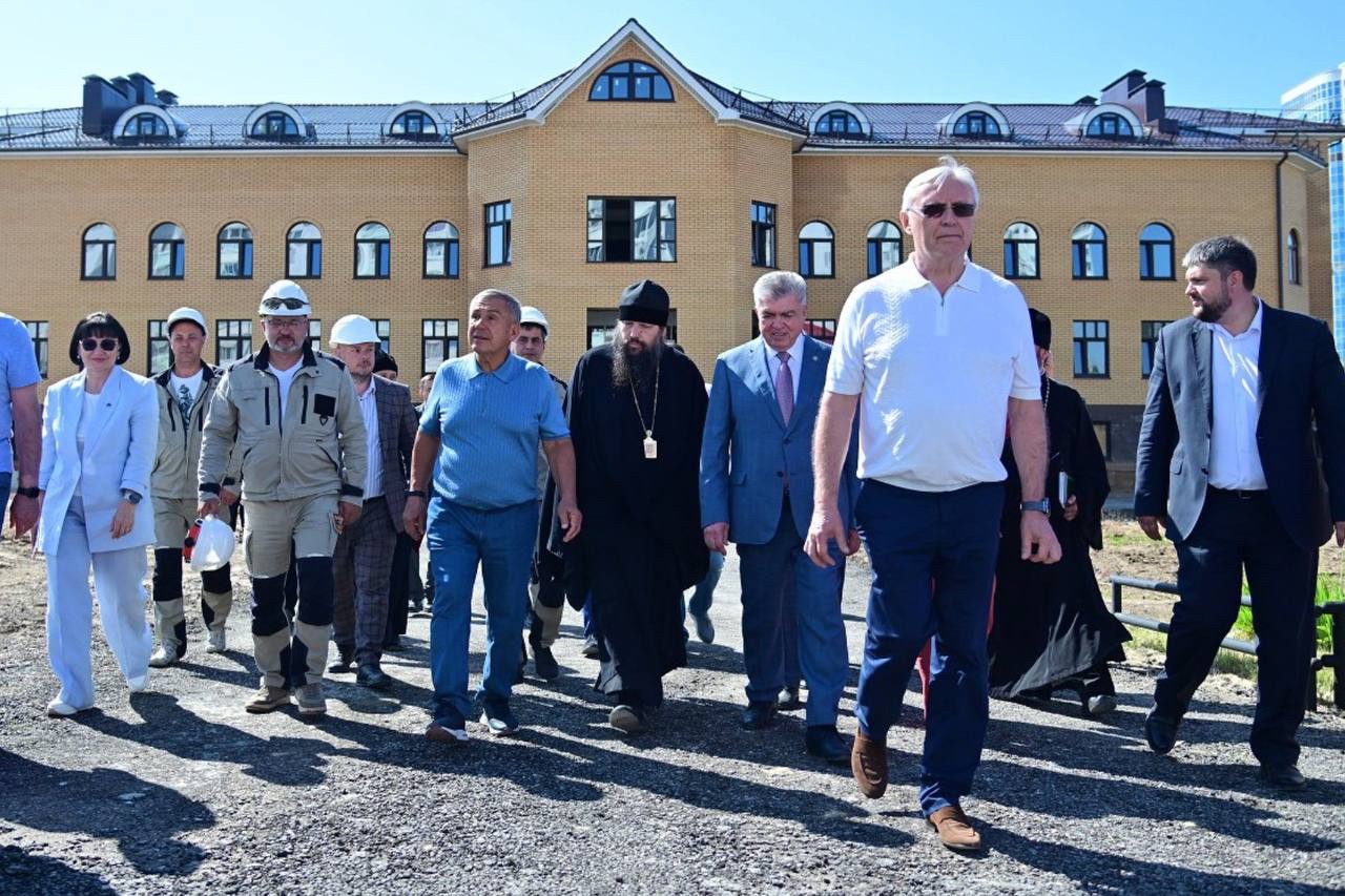 Минниханов поручил построить здание православной гимназии в Челнах до 1 сентября