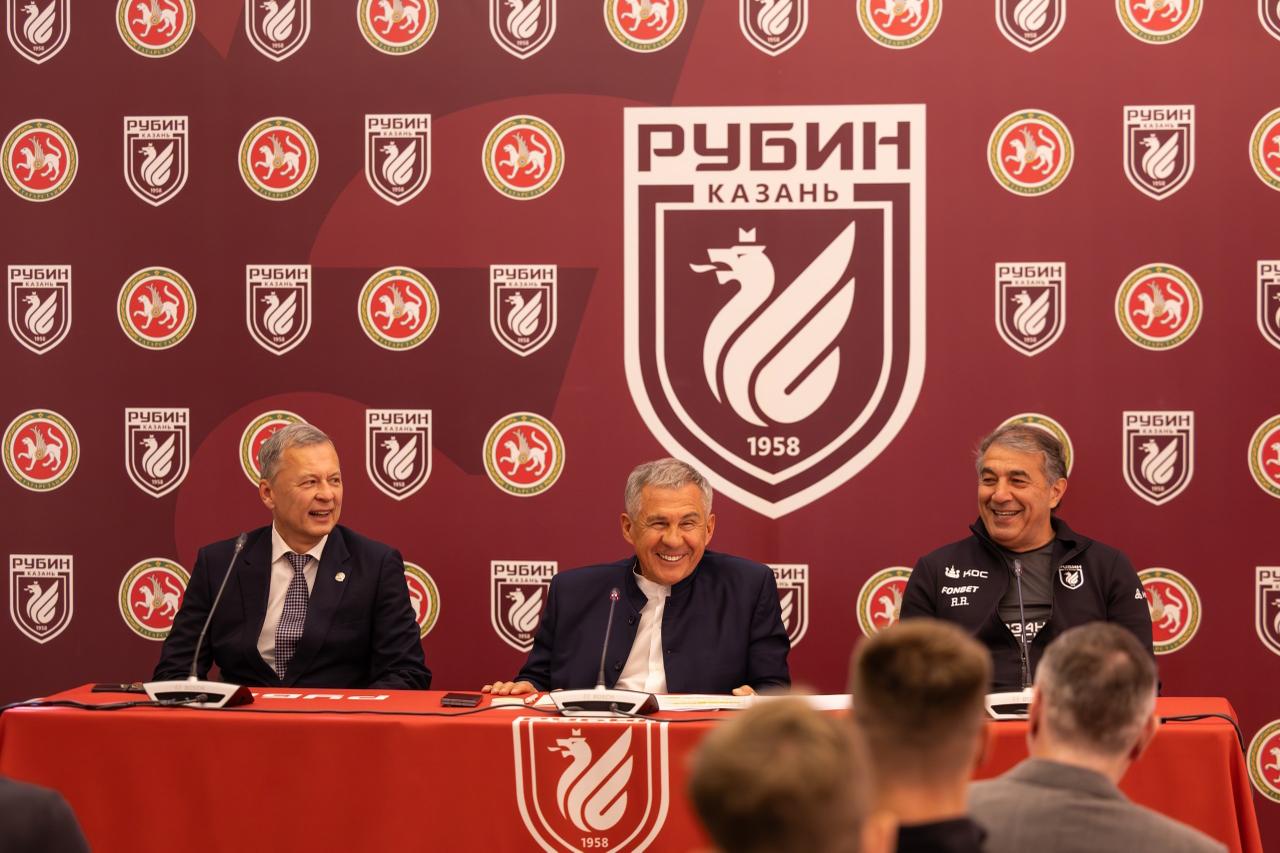 Минниханов на встрече с «Рубином»: «Мы будем молиться за вас»
