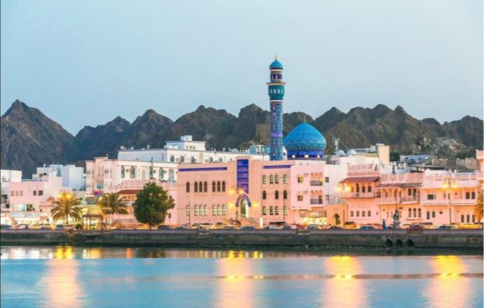Россияне теперь могут въезжать в Оман без визы — список пополнился до 83 стран
