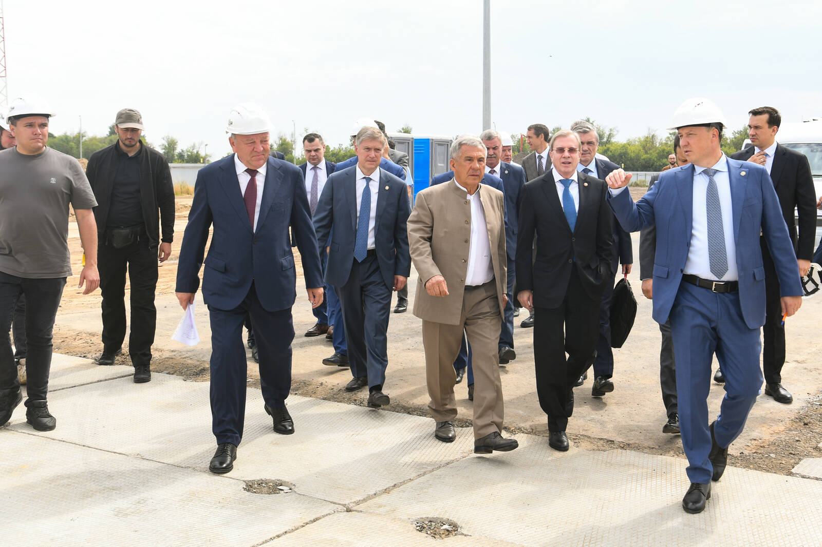 Минниханову показали проект нового терминала казанского аэропорта