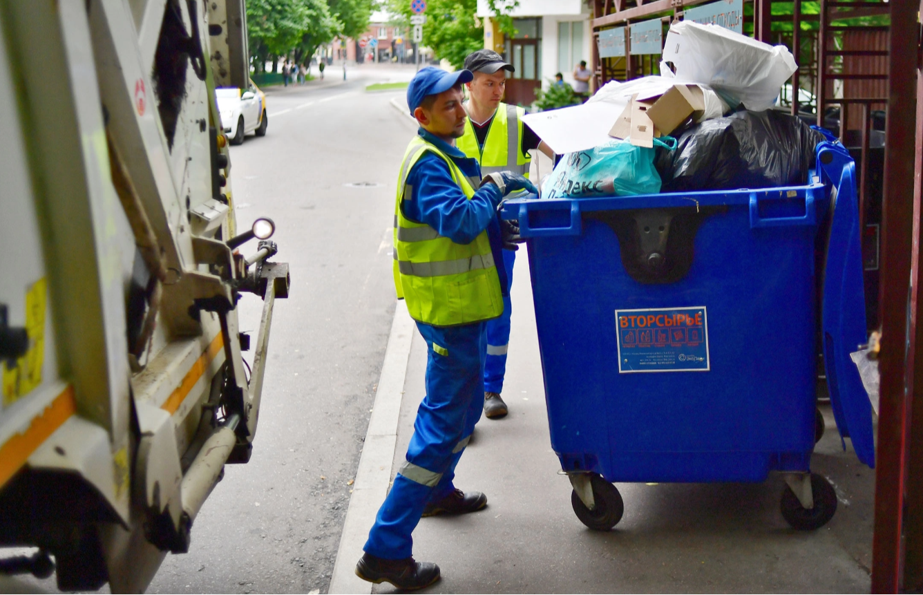 КС признал законным расчет платы за вывоз мусора по площади жилья