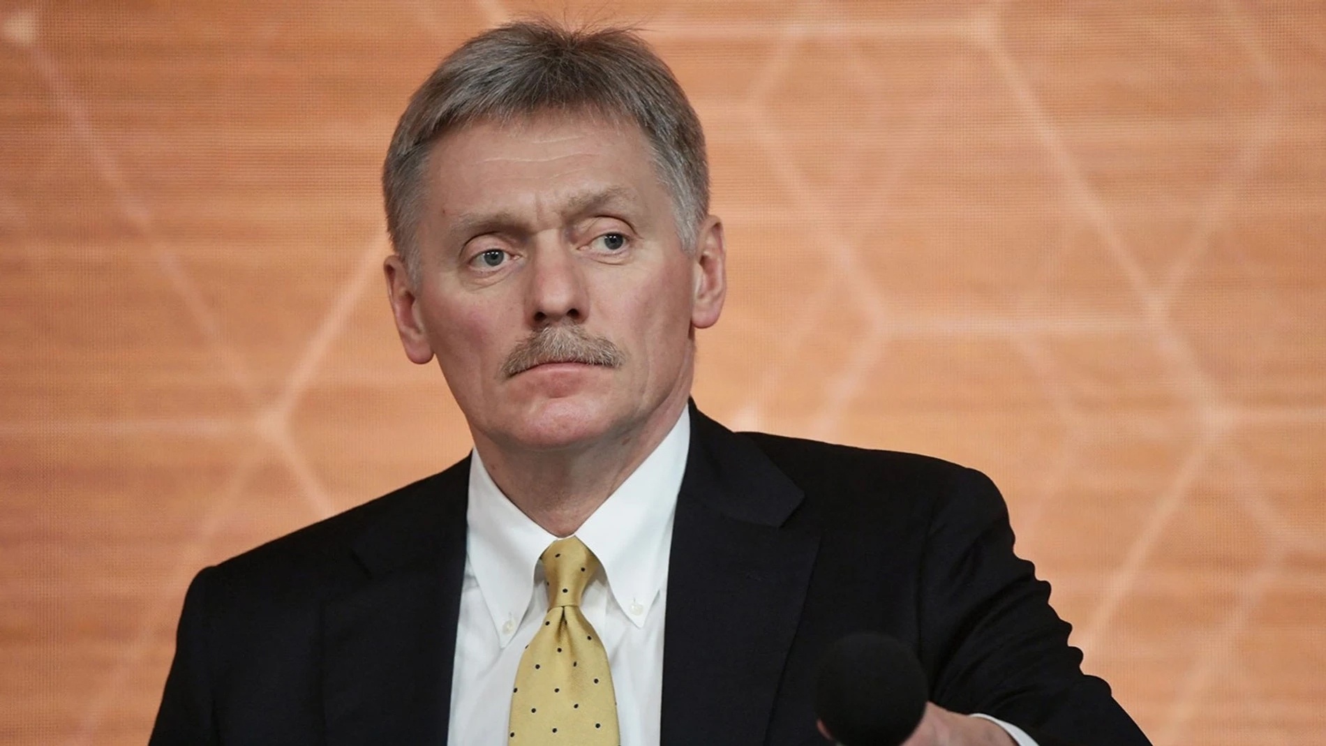 Песков подтвердил, что Россия хочет дипломатически разрешить конфликт на Украине