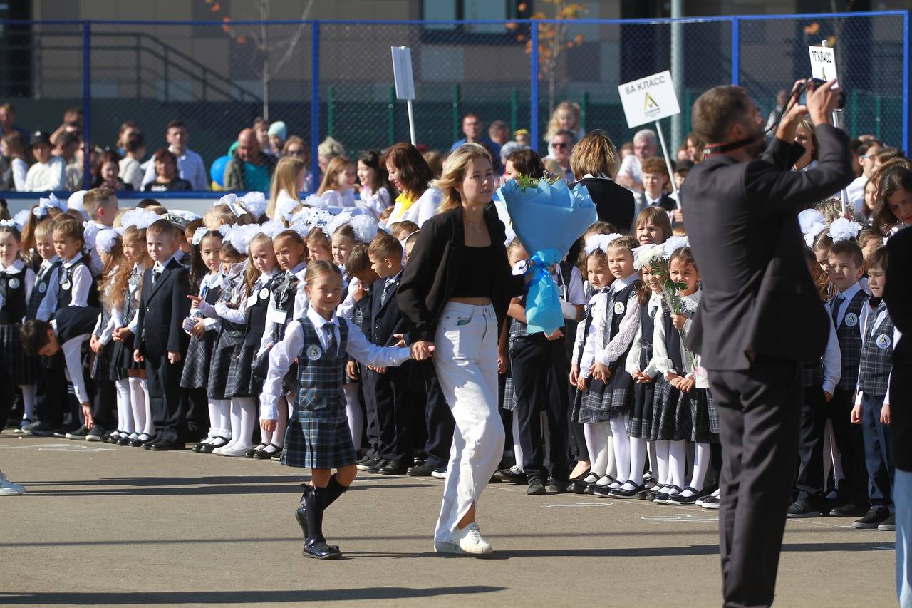 Игра в миллионера: сколько стоит собрать ребенка в школу