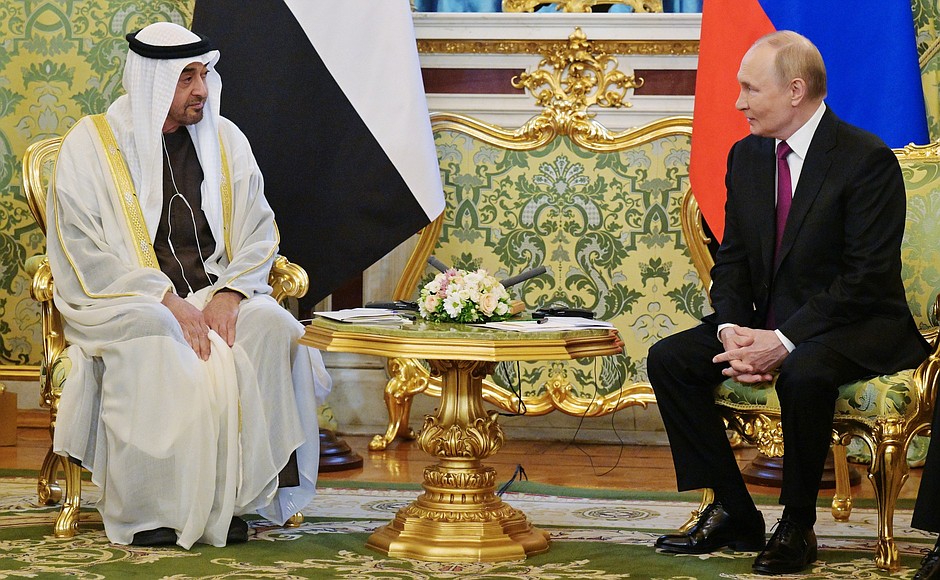 Путин посчитал ОАЭ подходящим местом для переговоров с Трампом