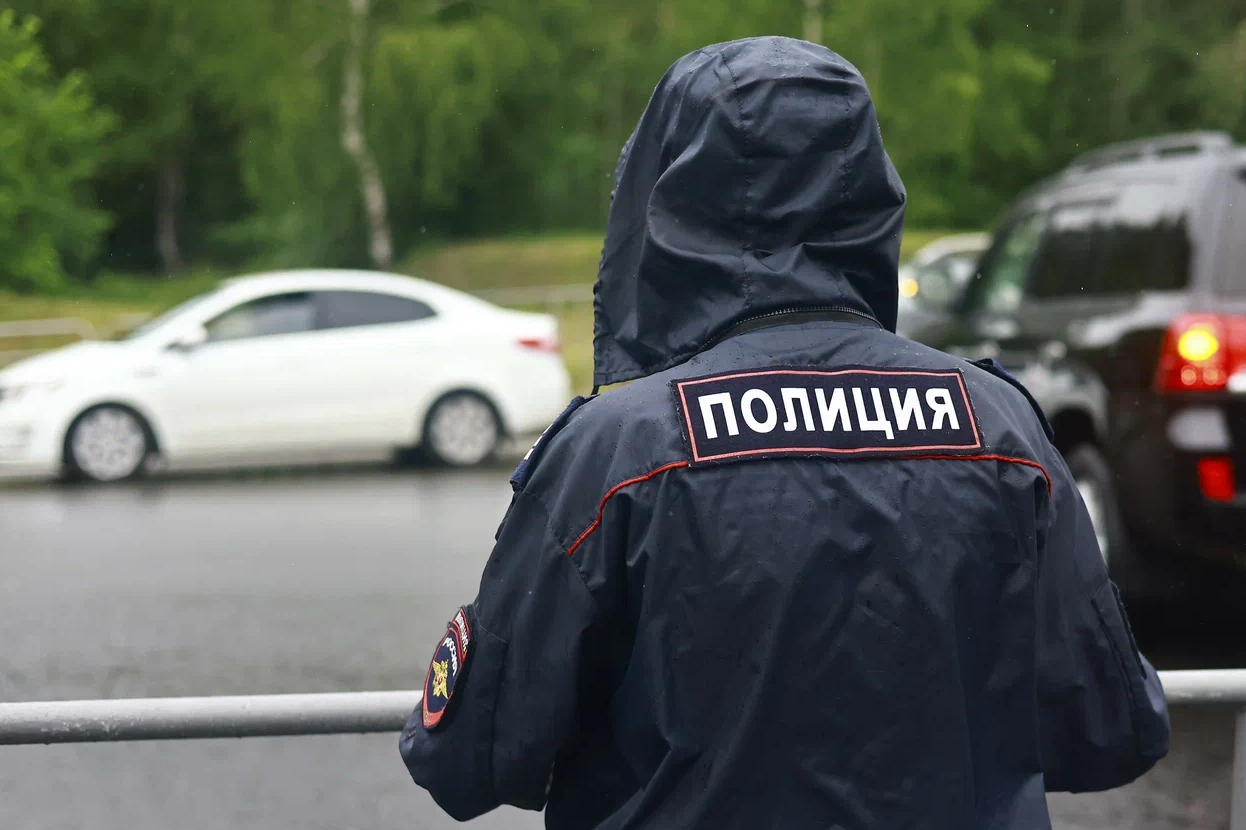 В Бугульме задержали мужчину с набитой наркотиками сумкой