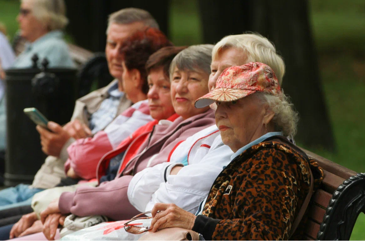 Средняя пенсия по старости в России превысила 25 тысяч рублей