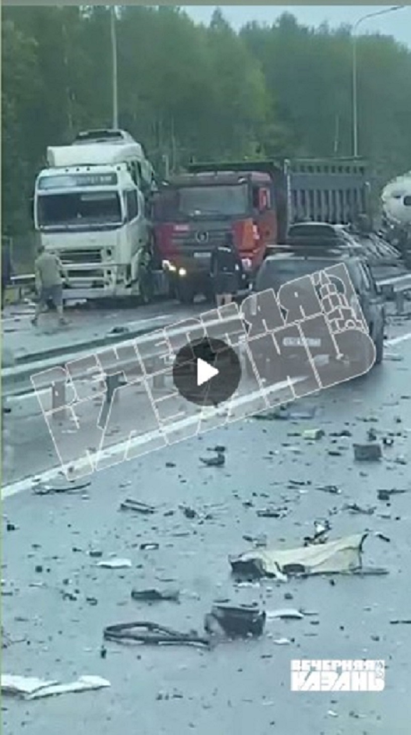 Из-за аварии движение на участке трассы М-12 в сторону Казани затруднено