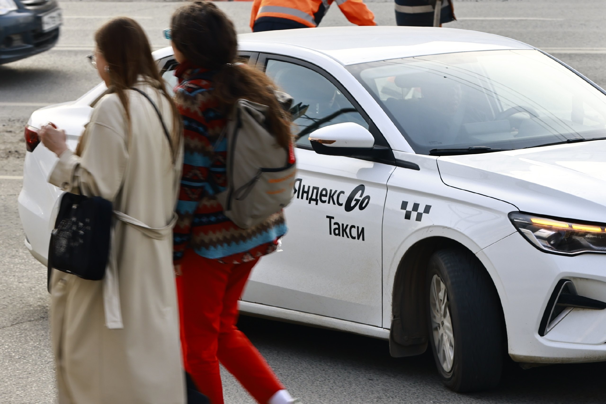 Таксопарки не готовы к переходу на отечественные авто