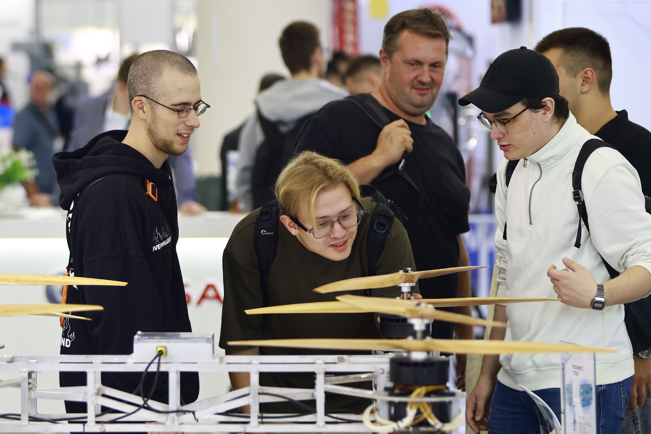 ИИ для дронов, делающий их неуязвимыми для РЭБ, начали использовать в России