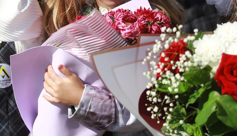 Школьница скончалась после торжественной линейки в Ульяновской области