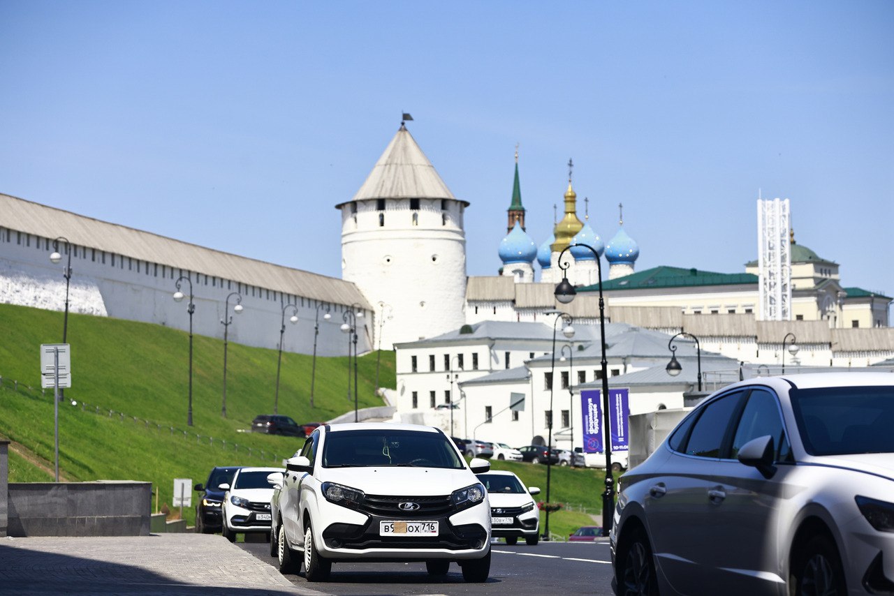 Все нестандартные номера авто депутат Миронов хочет заменить на знаки с флагом