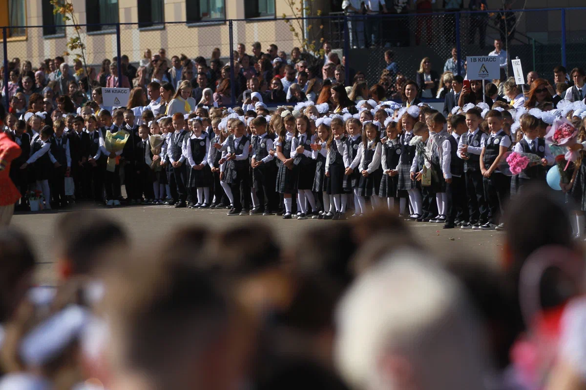 Закон о тестировании детей мигрантов «гармонизирует» учебу, заявил Володин