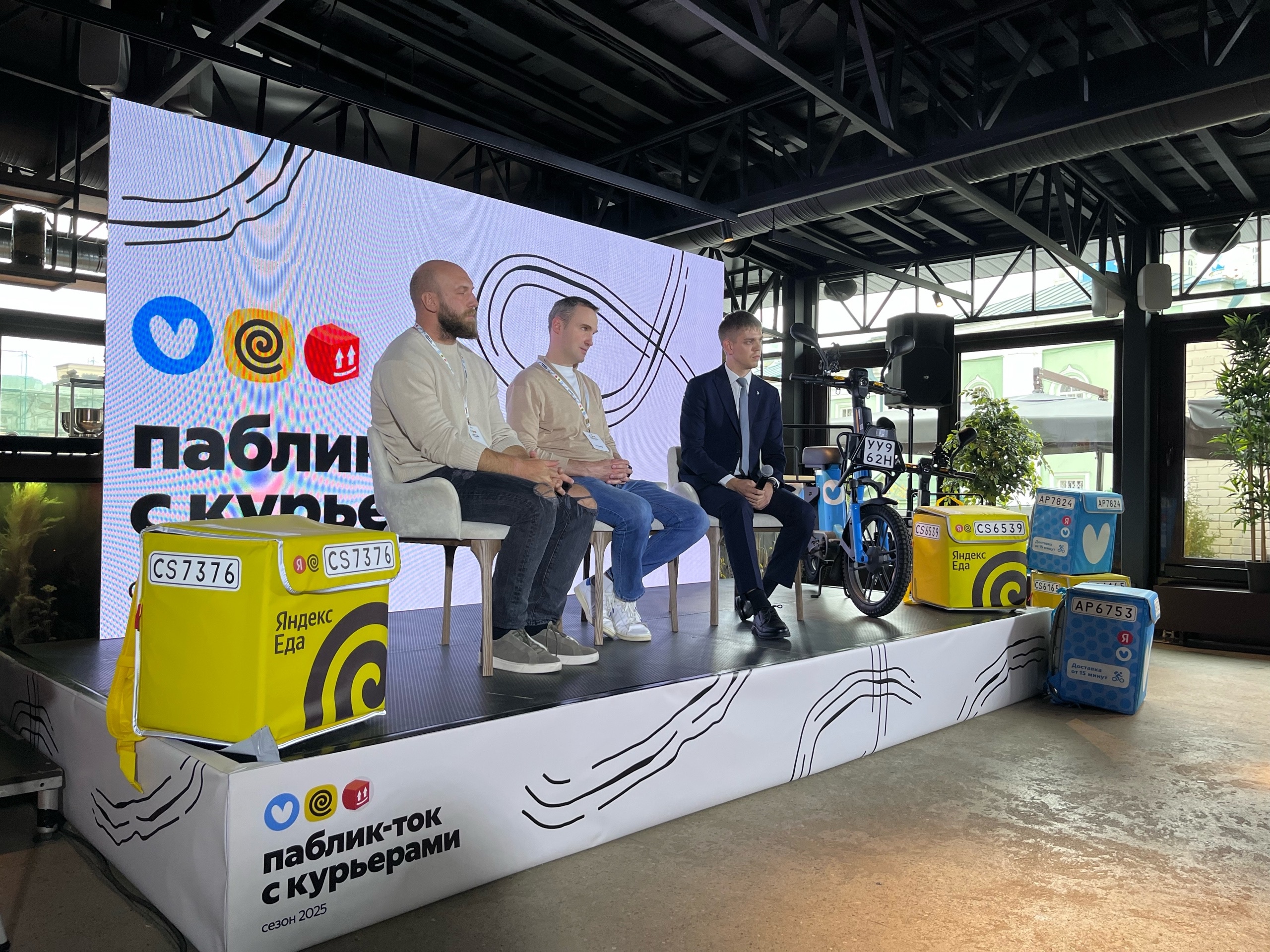 Казанцам объяснили, почему в центре города не будет велодорожек