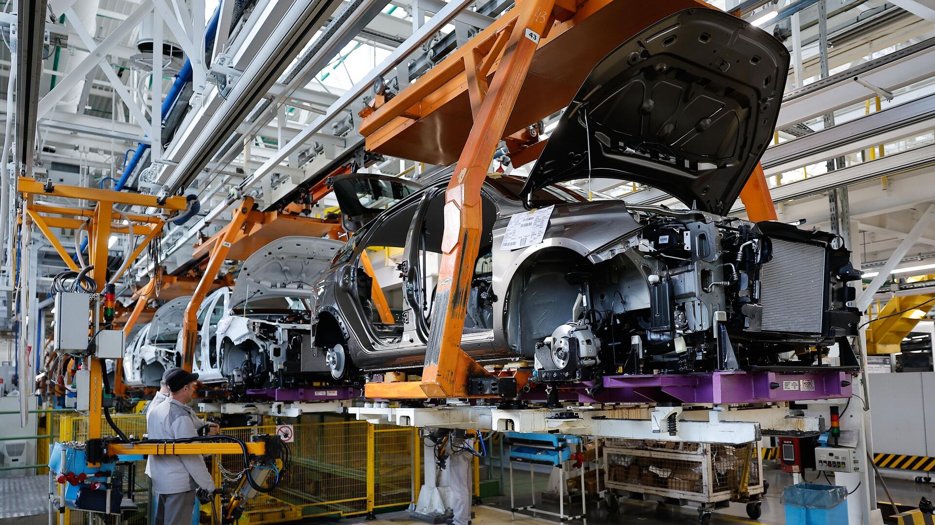 «АвтоВАЗ» перешел на четырехдневную рабочую неделю