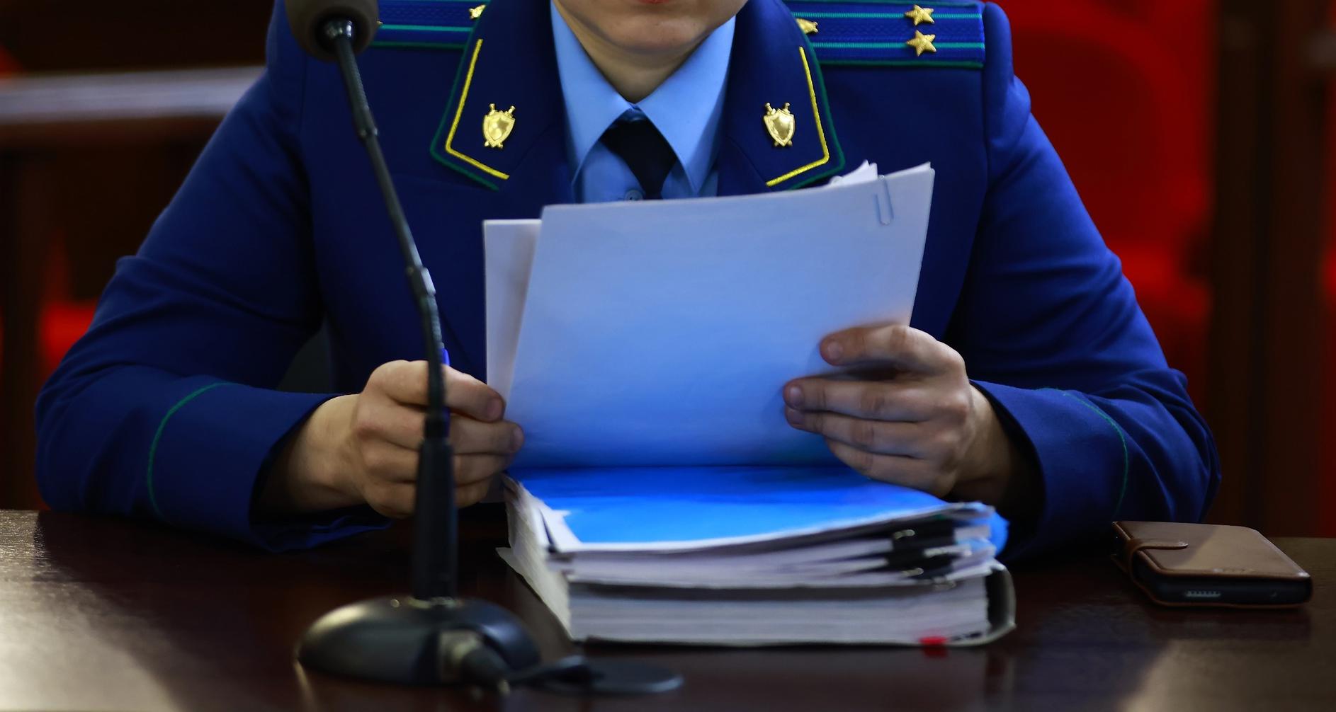 В Татарстане работникам склада по требованию прокуратуры выдали средства защиты