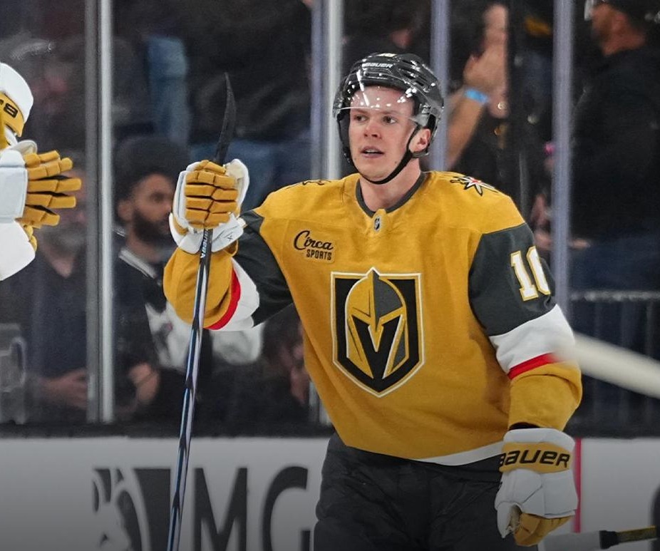 Первый хет-трик нового сезона НХЛ оформил Павел Дорофеев