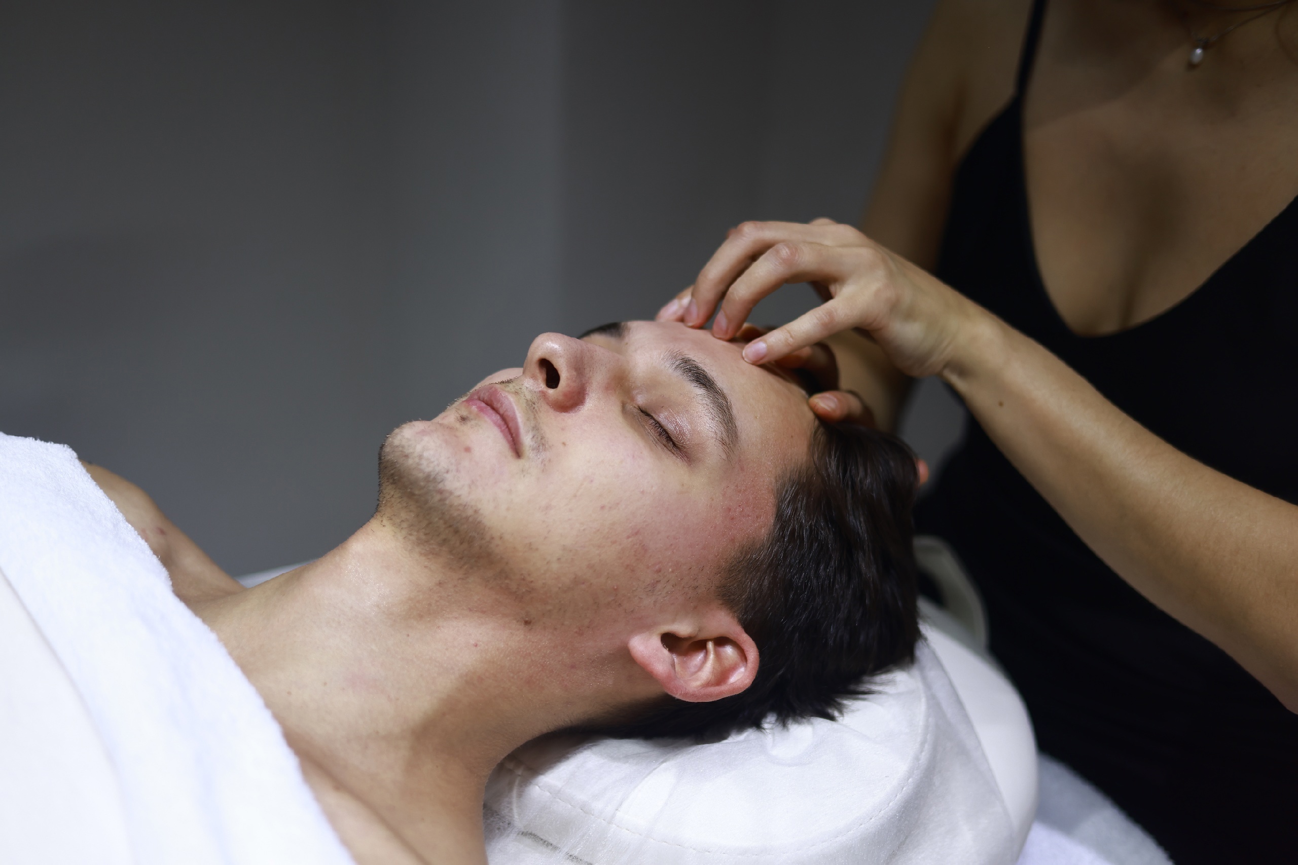 Высокий спрос на бьюти-услуги в Татарстане «взращивает» зарплаты в индустрии