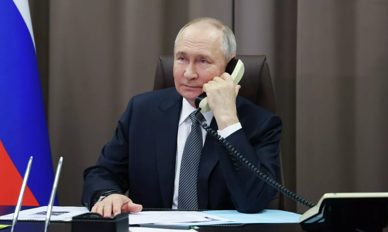 Путин с Орбаном по телефону обсудили подготовку к саммиту в Будапеште