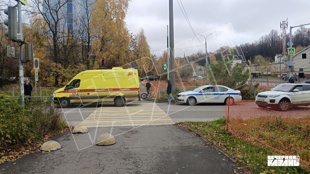 На Дубравной в Казани машина сбила ребенка на велосипеде